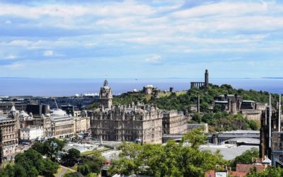 Edinburgh: Take a walking tour with Gareth and Monty